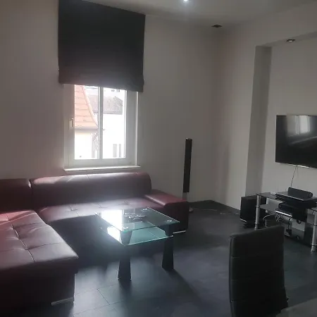 Sto Metrow Od Morza Apartmán *