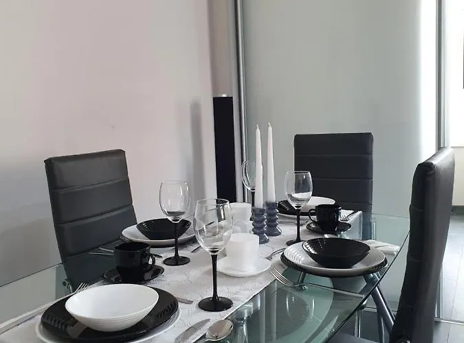 Sto Metrow Od Morza Lägenhet *